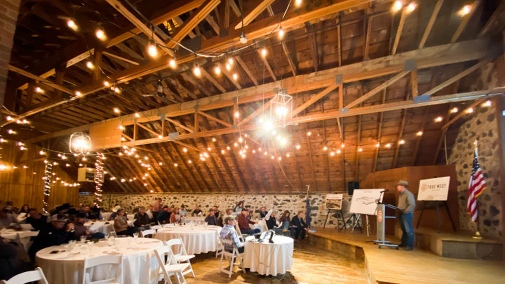 Mountain View Barn